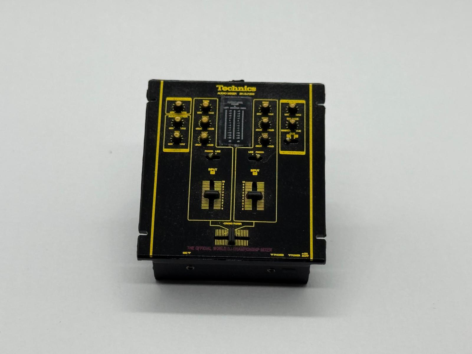 Technics SH-DJ1200 & Technics EAH-DJ1200 MINIATURE COLLECTION